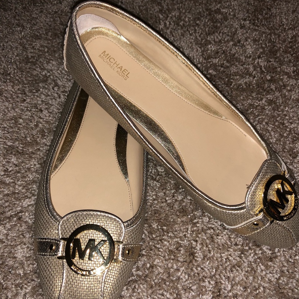 MICHAEL: Michael Kors flats